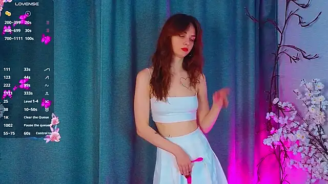 LisaDrake online show from September 22, 2025, 8:37 pm