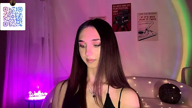 LinaMour online show from March 15, 2026, 10:50 pm