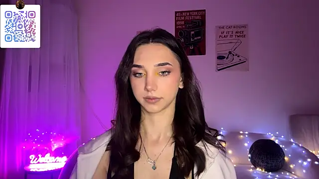 LinaMour online show from April 5, 2026, 10:16 pm