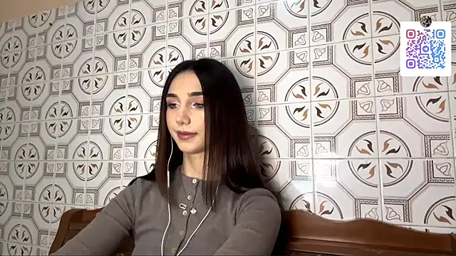 Snapshot of LinaMour chatting on November 26, 2025, 10:10 pm LinaMour online show from November 26, 2025, 10:10 pm