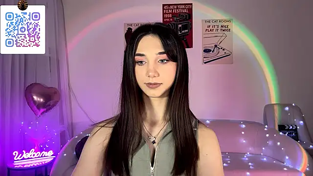 LinaMour online show from May 14, 2026, 10:07 pm