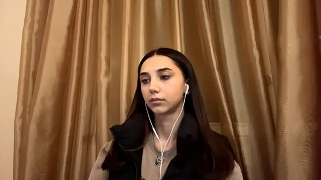 Snapshot of LinaMour chatting on September 30, 2025, 10:16 pm LinaMour online show from September 30, 2025, 10:16 pm