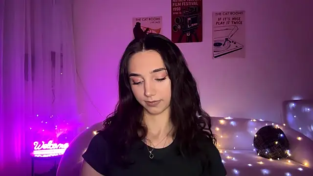 LinaMour online show from March 30, 2026, 10:44 pm