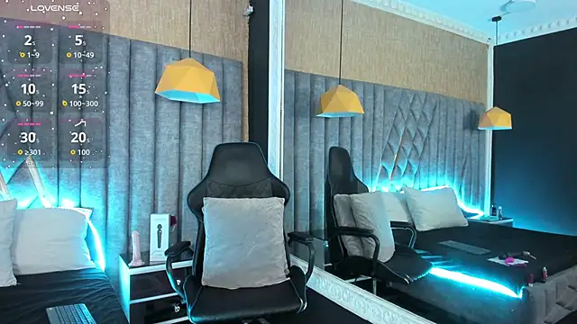 Snapshot of SkylerBloomm chatting on February 5, 2026, 2:40 am SkylerBloomm online show from February 5, 2026, 2:40 am