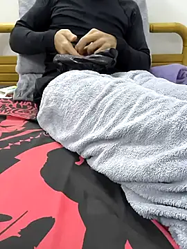 Snapshot of yazinyazin1 chatting on November 24, 2025, 9:48 pm yazinyazin1 online show from November 24, 2025, 9:48 pm