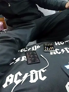 Snapshot of yazinyazin1 chatting on December 18, 2025, 5:23 am yazinyazin1 online show from December 18, 2025, 5:23 am