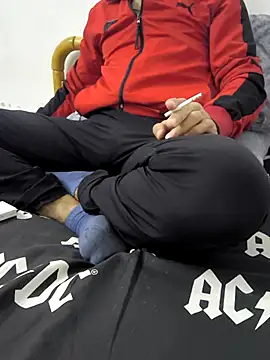 Snapshot of yazinyazin1 chatting on November 11, 2025, 10:47 pm yazinyazin1 online show from November 11, 2025, 10:47 pm