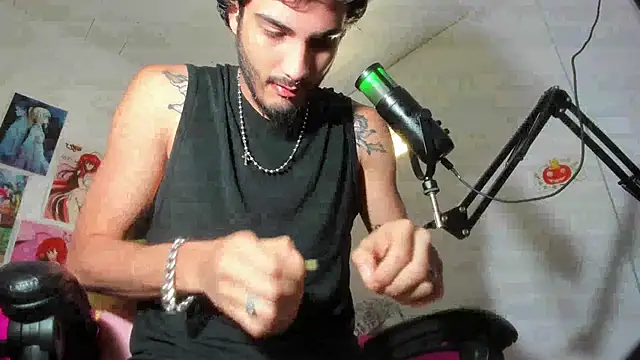 Snapshot of LovexJuxn_ chatting on November 28, 2025, 1:55 pm LovexJuxn online show from November 28, 2025, 1:55 pm