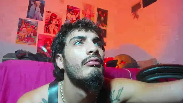 Snapshot of LovexJuxn_ chatting on December 13, 2025, 8:04 pm LovexJuxn online show from December 13, 2025, 8:04 pm