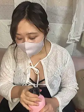 kotone blossom x online show from October 10, 2025, 12:06 pm