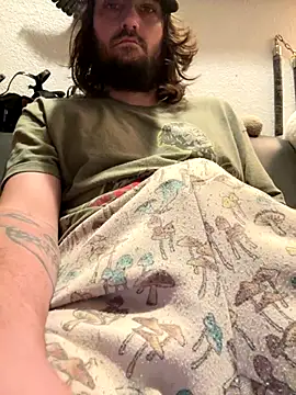 Snapshot of crashnasty chatting on October 9, 2025, 3:40 am crashnasty online show from October 9, 2025, 3:40 am