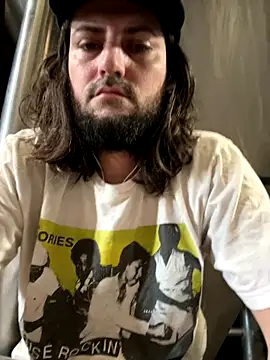 Snapshot of crashnasty chatting on September 23, 2025, 3:30 pm crashnasty online show from September 23, 2025, 3:30 pm