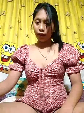 Snapshot of UrSweetAsianLady_02 chatting on December 15, 2025, 5:13 am UrSweetAsianLady 02 online show from December 15, 2025, 5:13 am