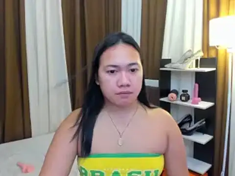 TsUncutKaren online show from December 19, 2025, 5:48 pm