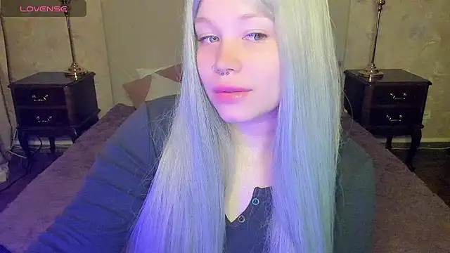 Snapshot of Diana_Dream chatting on September 18, 2025, 7:39 pm Diana Dream online show from September 18, 2025, 7:39 pm