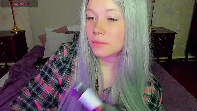 Snapshot of Diana_Dream chatting on September 20, 2025, 7:52 pm Diana Dream online show from September 20, 2025, 7:52 pm