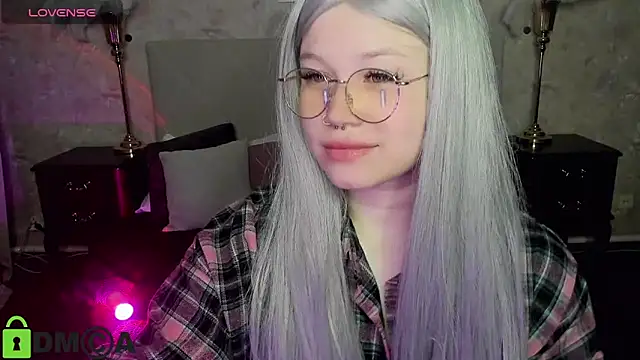 Snapshot of Diana_Dream chatting on October 2, 2025, 5:27 pm Diana Dream online show from October 2, 2025, 5:27 pm