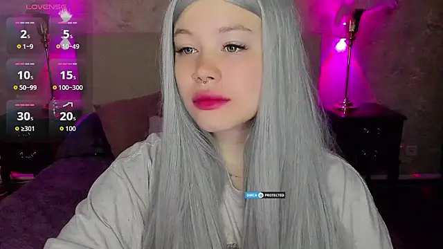 Snapshot of Diana_Dream chatting on October 26, 2025, 8:42 pm Diana Dream online show from October 26, 2025, 8:42 pm