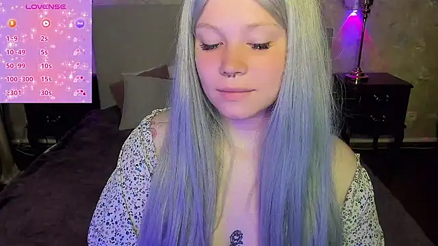 Snapshot of Diana_Dream chatting on September 9, 2025, 9:57 pm Diana Dream online show from September 9, 2025, 9:57 pm