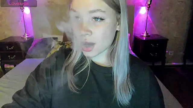 Snapshot of Diana_Dream chatting on November 13, 2025, 2:54 pm Diana Dream online show from November 13, 2025, 2:54 pm