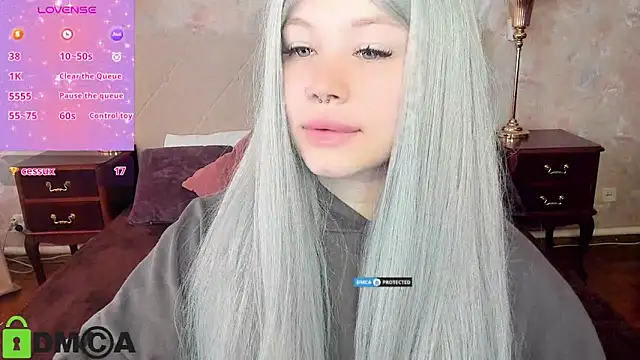 Snapshot of Diana_Dream chatting on October 17, 2025, 7:33 am Diana Dream online show from October 17, 2025, 7:33 am