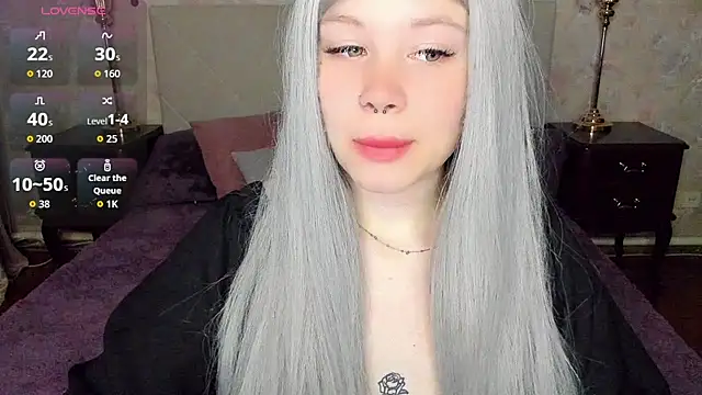 Snapshot of Diana_Dream chatting on October 24, 2025, 8:41 pm Diana Dream online show from October 24, 2025, 8:41 pm