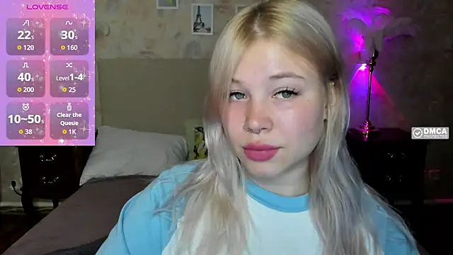 Snapshot of Diana_Dream chatting on November 27, 2025, 9:15 pm Diana Dream online show from November 27, 2025, 9:15 pm