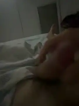 ZZURXXX online show from September 20, 2025, 5:12 am