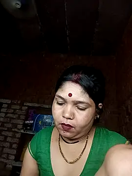 Snapshot of Priya_tyagi chatting on September 15, 2025, 12:22 am Priya tyagi online show from September 15, 2025, 12:22 am