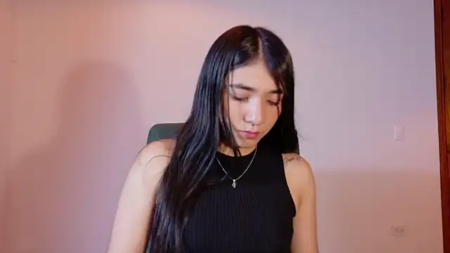 Snapshot of Aurora_jones11 chatting on November 16, 2025, 12:04 am Aurora jones11 online show from November 16, 2025, 12:04 am