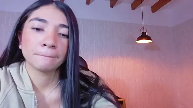 Snapshot of Aurora_jones11 chatting on November 10, 2025, 3:44 am Aurora jones11 online show from November 10, 2025, 3:44 am