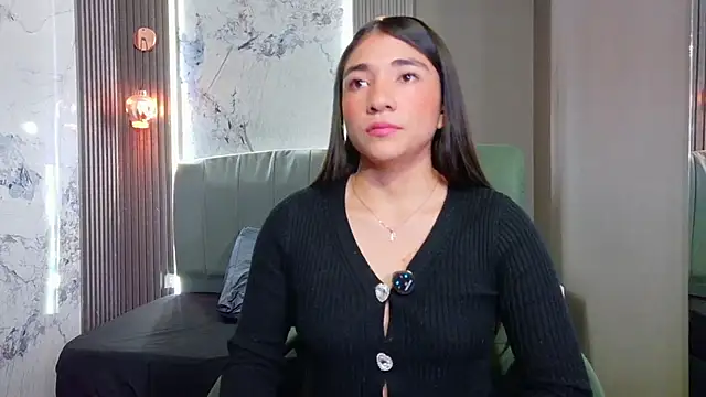 Snapshot of Aurora_jones11 chatting on November 15, 2025, 12:58 am Aurora jones11 online show from November 15, 2025, 12:58 am