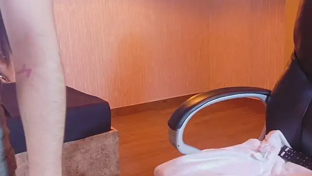 Snapshot of Aurora_jones11 chatting on November 7, 2025, 3:55 am Aurora jones11 online show from November 7, 2025, 3:55 am