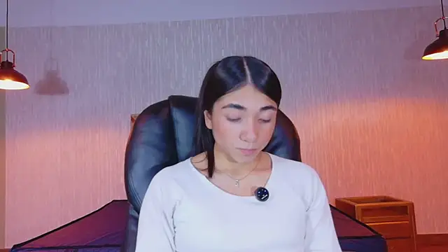 Snapshot of Aurora_jones11 chatting on December 3, 2025, 12:55 am Aurora jones11 online show from December 3, 2025, 12:55 am