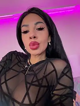 RileyNox online show from March 18, 2026, 5:32 am