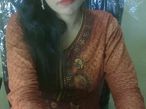 Neha Sharma1 online show from September 29, 2025, 12:22 pm