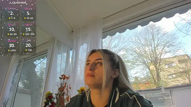 Ella Vee online show from April 8, 2026, 5:20 am