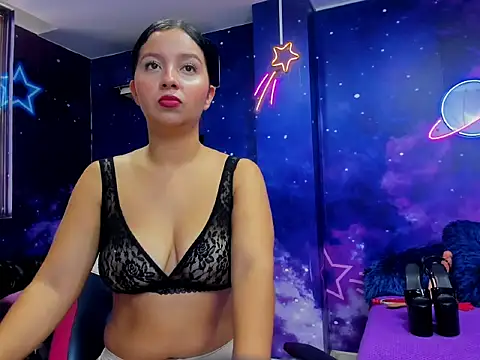 Snapshot of Thalia_Cortea chatting on October 10, 2025, 2:51 pm Thalia Cortea online show from October 10, 2025, 2:51 pm