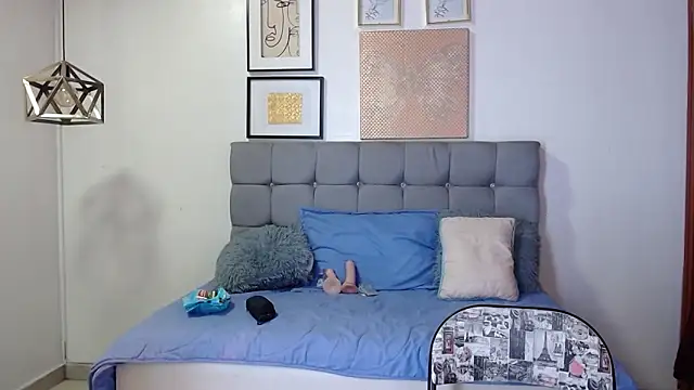  naomi s online show from April 4, 2026, 1:17 pm