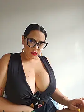 Snapshot of Nicoleefaith_ chatting on June 3, 2026, 2:07 pm Nicoleefaith online show from June 3, 2026, 2:07 pm