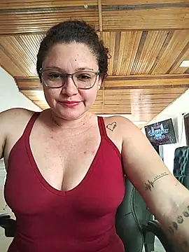 Snapshot of zulaija_masih chatting on June 2, 2026, 5:24 pm zulaija masih online show from June 2, 2026, 5:24 pm
