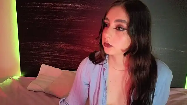 sharlot24 online show from October 30, 2025, 12:42 am