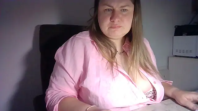 Snapshot of MartaXLove chatting on September 14, 2025, 3:56 pm MartaXLove online show from September 14, 2025, 3:56 pm