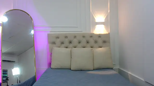 charlotte dante212 online show from December 1, 2025, 4:35 am