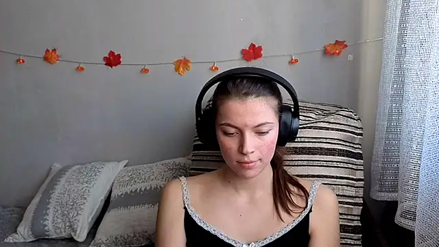 Snapshot of CutieAnny chatting on October 20, 2025, 4:58 am CutieAnny online show from October 20, 2025, 4:58 am