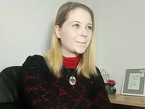 LydiaYoung online show from September 11, 2025, 2:17 pm