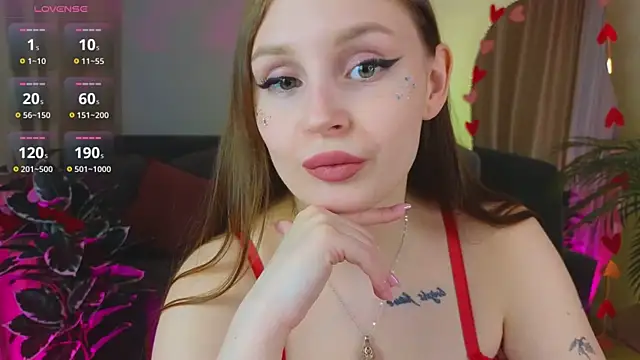 Snapshot of HoneyLace_ chatting on February 13, 2026, 1:44 pm HoneyLace online show from February 13, 2026, 1:44 pm