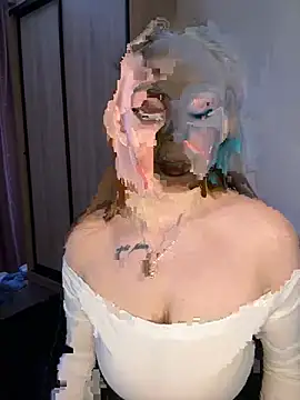 Snapshot of HoneyLace_ chatting on March 3, 2026, 12:12 pm HoneyLace online show from March 3, 2026, 12:12 pm