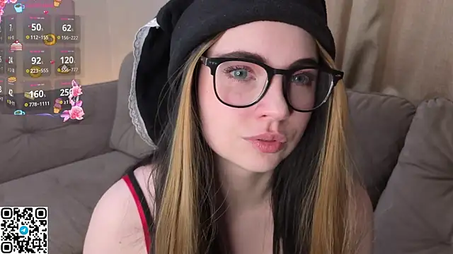 EvaBlimey online show from December 18, 2025, 5:23 am