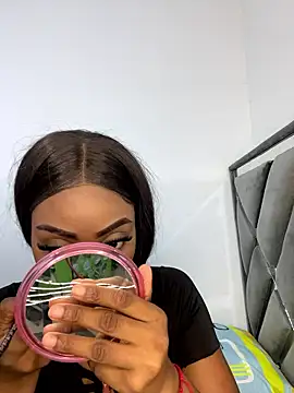 Snapshot of zaracollins01 chatting on January 14, 2026, 8:56 pm zaracollins01 online show from January 14, 2026, 8:56 pm